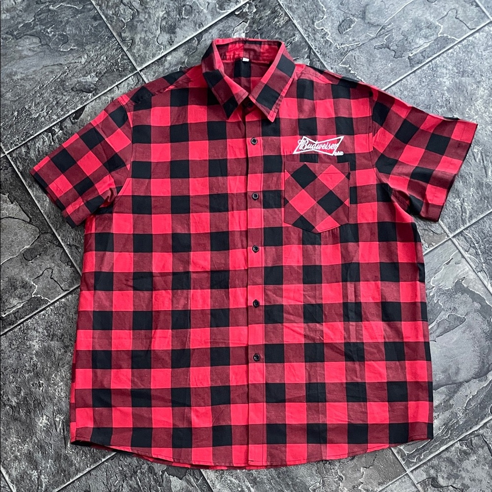⭐️NWOT BUDWEISER Buffalo Plaid Men's Short Sleeve Shirt Streetwear Grunge Beer